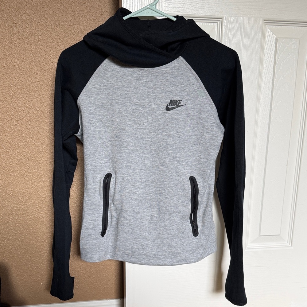Nike Women's Size Small Hoodie